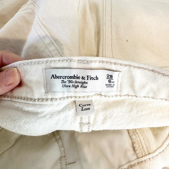 Abercrombie The 90's Straight Curve Love Ultra High Rise Jeans Cream 6 Petite - Picture 3 of 11